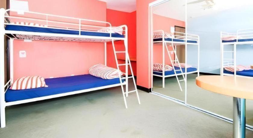 Ith Colive Balboa Park Hostel